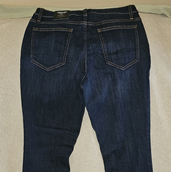 Vera Wang Bootcut Jeans - Picture 4 of 6